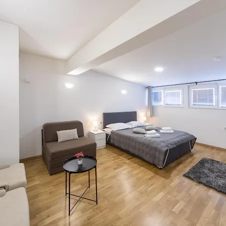 F クラグイェヴァツ