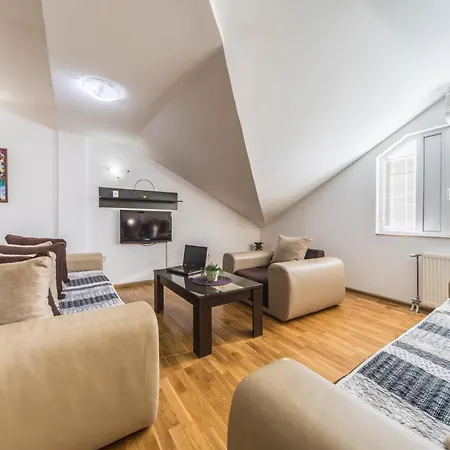 F * クラグイェヴァツ