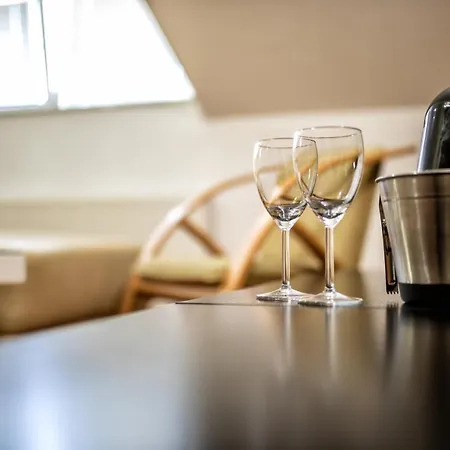 F Apartment *