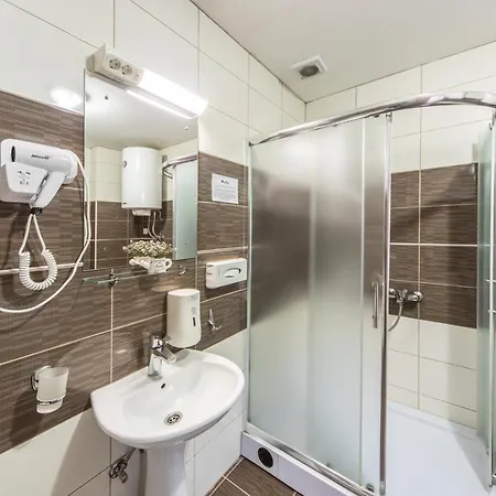 アパート F クラグイェヴァツ