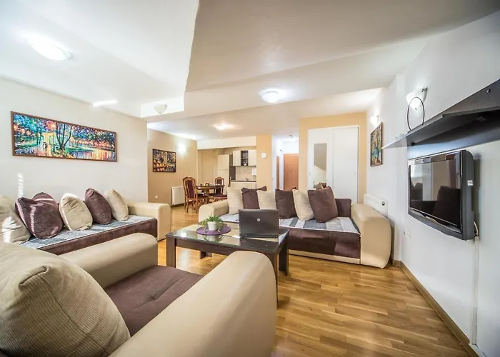 F 아파트 크라구예바츠