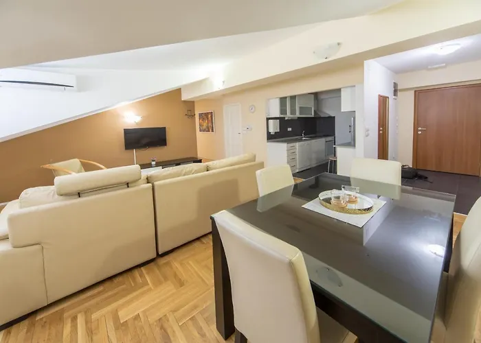 F 아파트 크라구예바츠