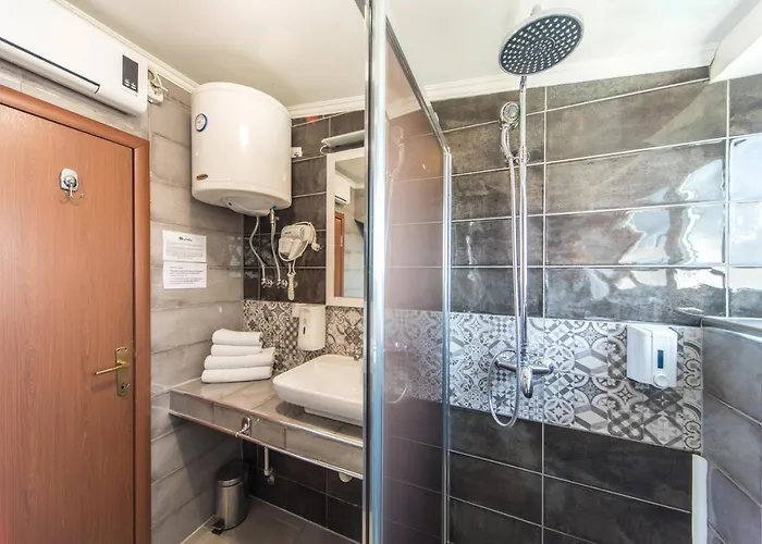 아파트 F 크라구예바츠