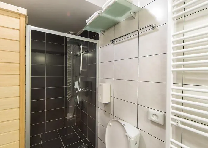 아파트 F 크라구예바츠